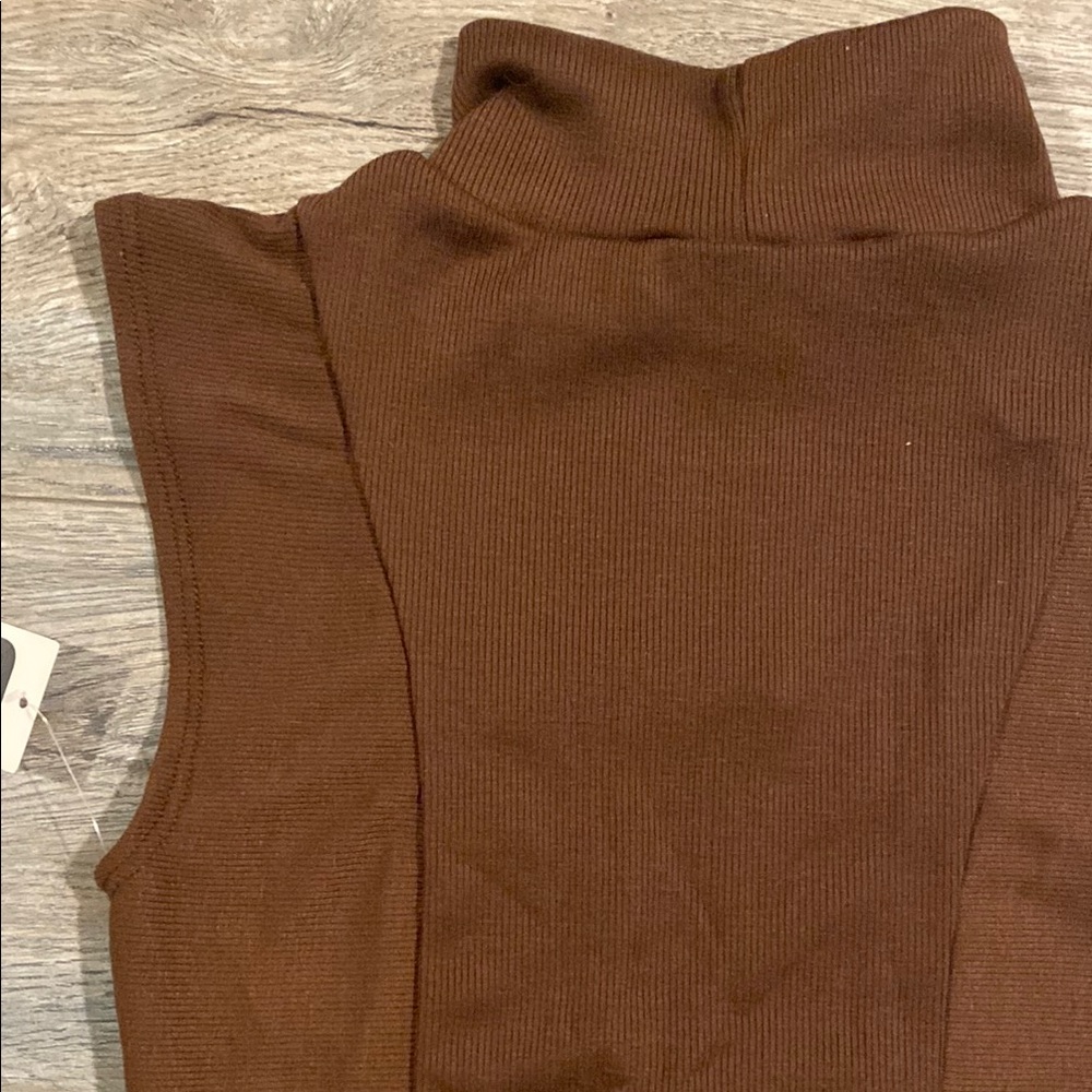 Urban outfitters Brown Sleeveless Turtleneck Top - Picture 11 of 11